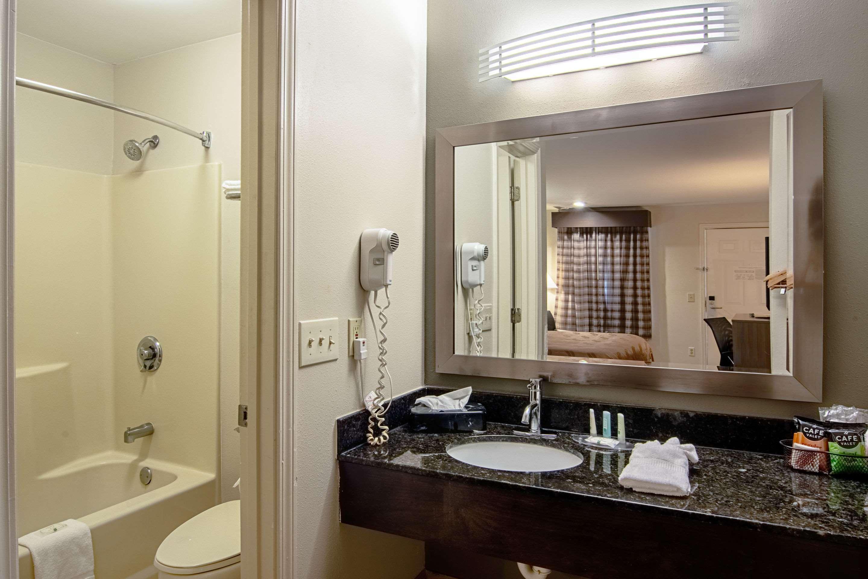 Quality Inn Lagrange East I-85 Exterior photo